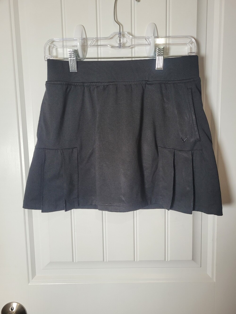Black Callaway Women's Athletic Pleated Golf Skort.   Size Small